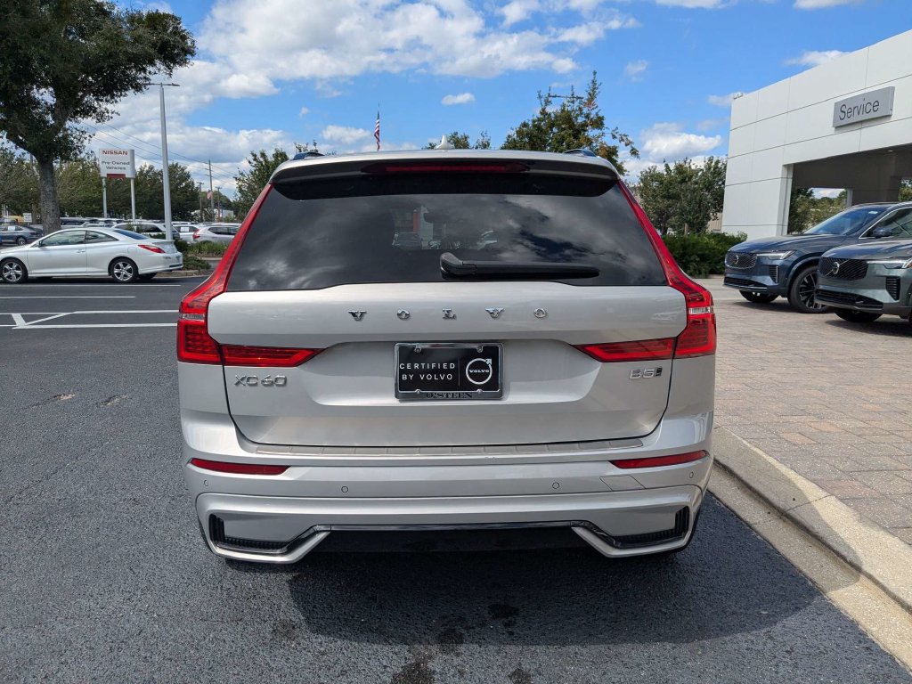 Used 2024 Volvo XC60 B5 Plus w/ Protection Package Premier AWD/4WD image 5
