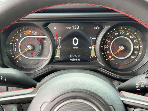 Used 2024 Jeep Wrangler Unlimited Rubicon image 19