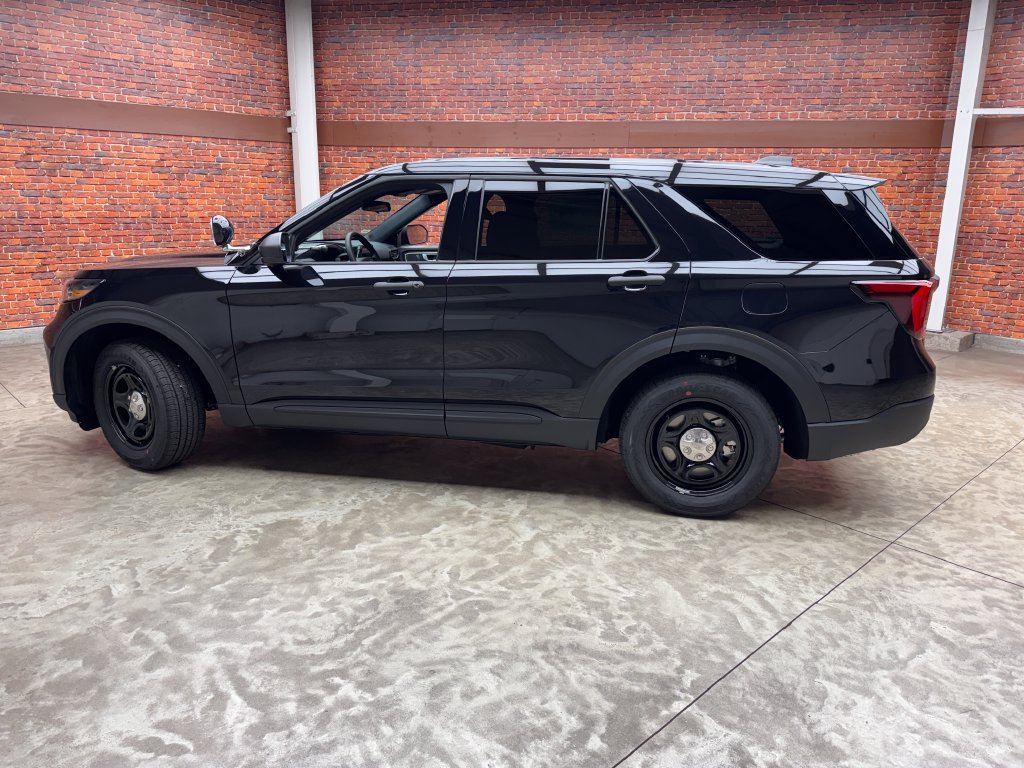 New 2026 Ford Explorer 4WD Police Interceptor image 2