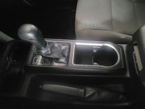 Used 2022 Toyota Tacoma SR image 26