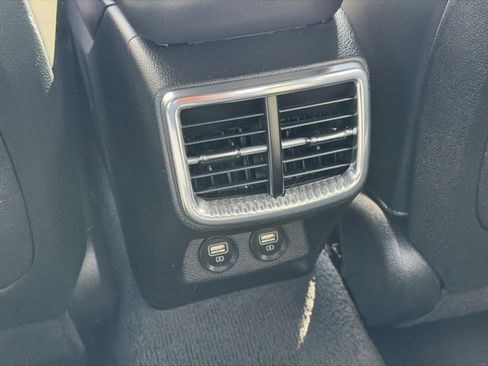 Used 2023 Kia K5 GT image 32