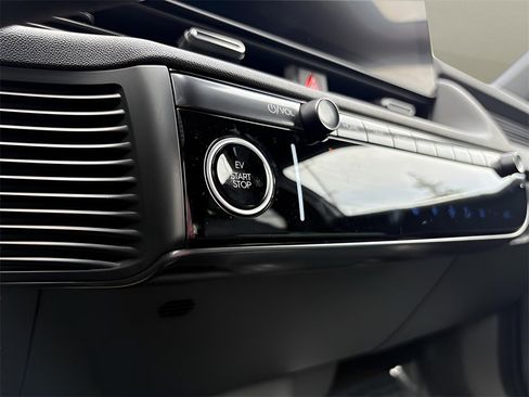 New 2025 Hyundai Ioniq 5 XRT image 2