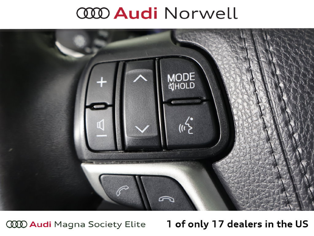 Used 2019 Toyota Highlander XLE AWD/4WD image 27