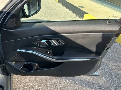 Used 2023 BMW 330i Sedan w/ Driving Assistance Package image 29