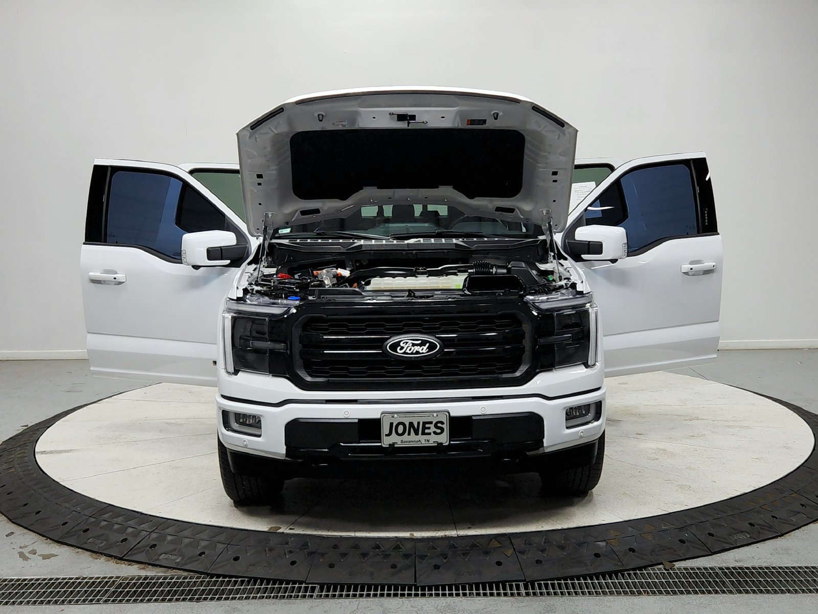 Used 2024 Ford F150 Lariat AWD/4WD image 11