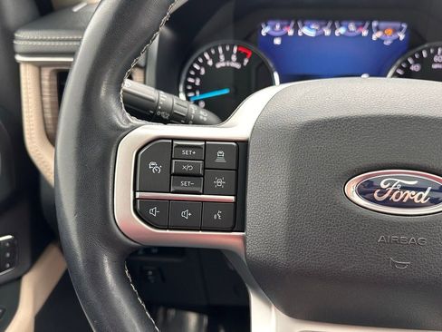 Used 2023 Ford Expedition Limited image 31