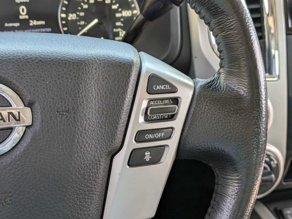 Used 2021 Nissan Titan SV w/ SV Convenience Package AWD/4WD image 21