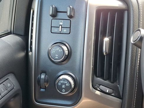 Used 2017 Chevrolet Silverado 1500 High Country AWD/4WD image 25