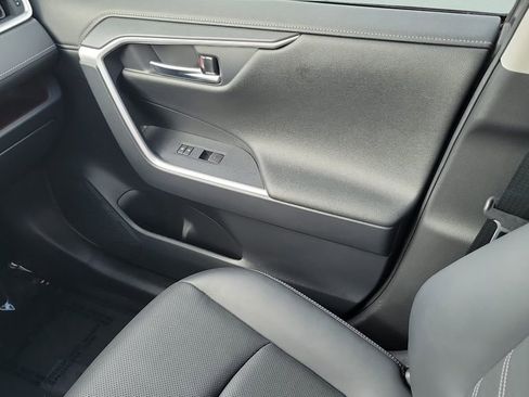 Used 2024 Toyota RAV4 Limited image 16