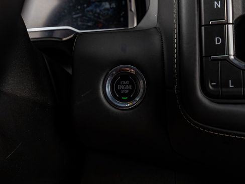 Used 2023 GMC Yukon Denali Ultimate image 25