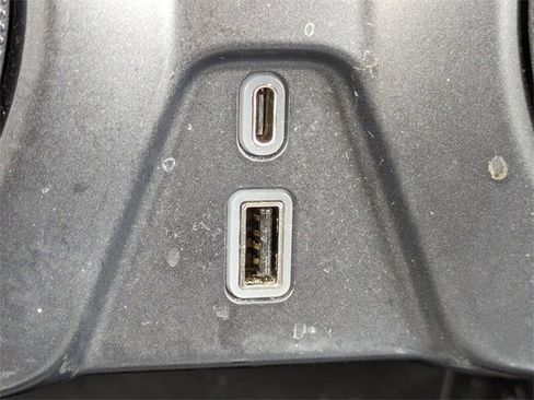 Used 2022 Chevrolet Blazer LT image 24