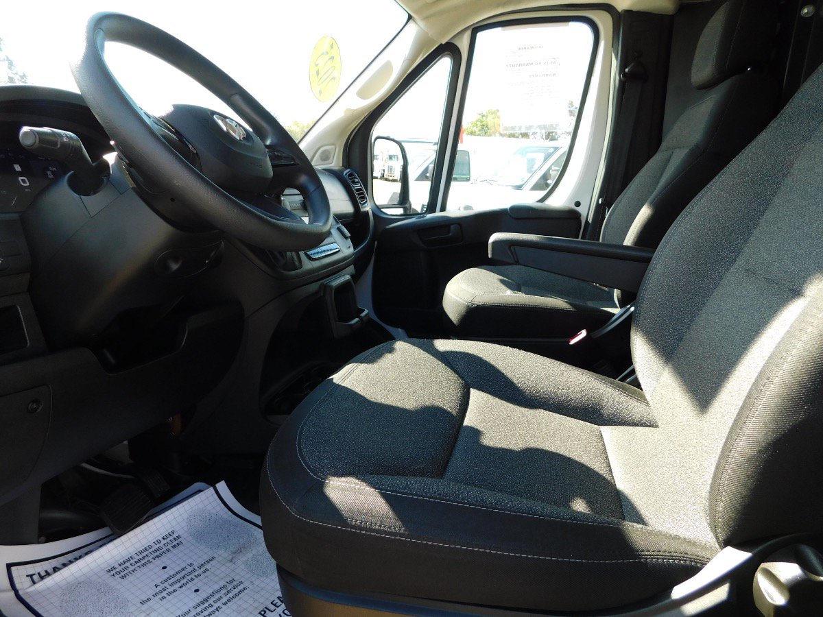 Used 2025 RAM ProMaster 2500 w/ U-Haul Equipment Group FWD image 13