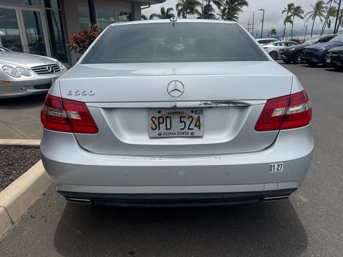 Used 2010 Mercedes-Benz E 550 Sedan image 4