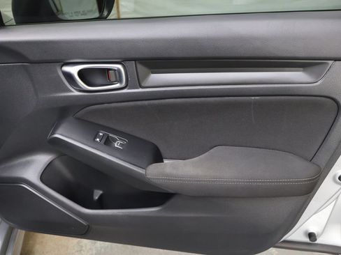 Used 2022 Honda Civic Sport image 11