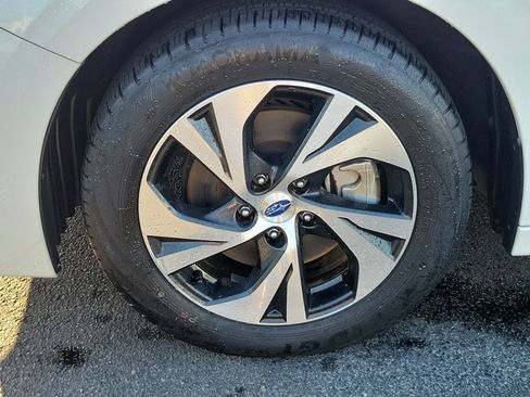 Certified 2024 Subaru Legacy Premium image 10