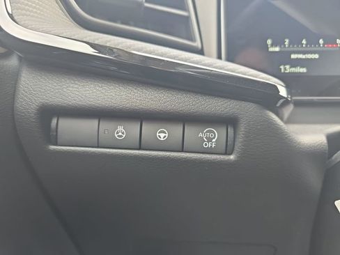 New 2026 Nissan Kicks SR FWD image 25