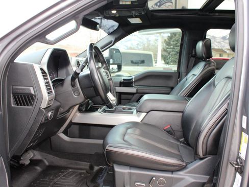 Used 2021 Ford F250 Platinum w/ FX4 Off-Road Package image 14