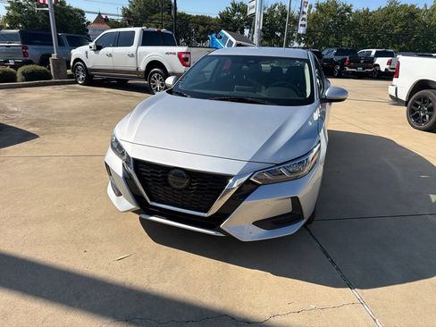 Used 2022 Nissan Sentra SV w/ All-Weather Package FWD image 4