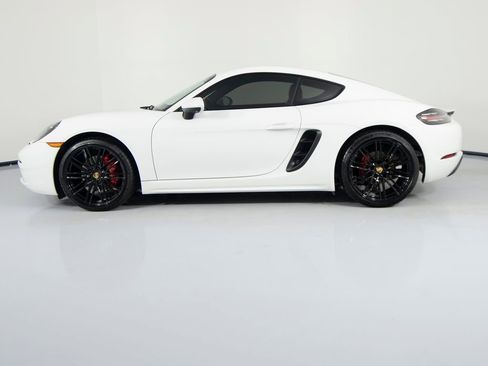 Certified 2024 Porsche 718 Cayman S RWD image 7