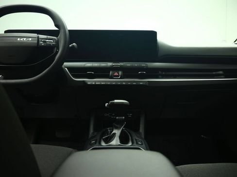 Certified 2025 Kia K4 FWD image 40