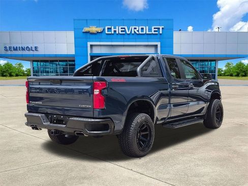 Used 2019 Chevrolet Silverado 1500 Custom Trail Boss AWD/4WD image 4