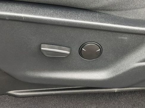 Used 2023 Ford F150 XLT image 12