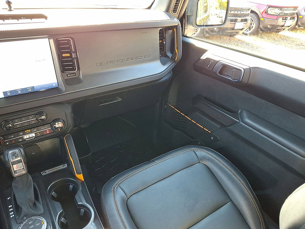 Certified 2024 Ford Bronco Badlands AWD/4WD image 11