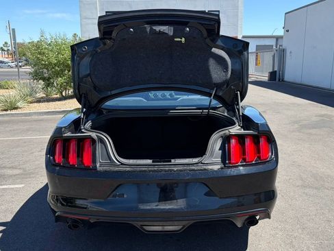 Used 2016 Ford Mustang Coupe RWD image 9