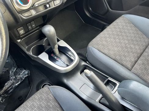 Used 2017 Honda Fit LX image 26