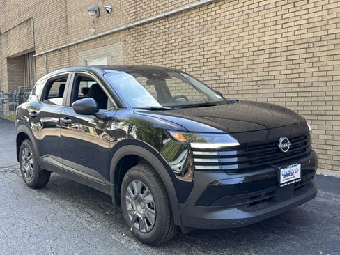 New 2026 Nissan Kicks S FWD image 2