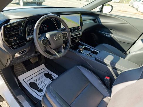 Used 2024 Lexus RX 350 Premium w/ Accessory Package (Z1) AWD/4WD image 19