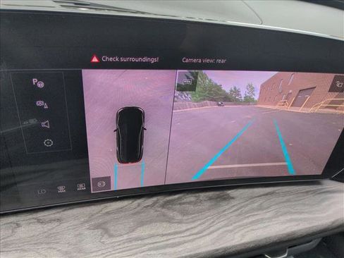 Used 2025 Audi Q5 Premium w/ Convenience Package image 13