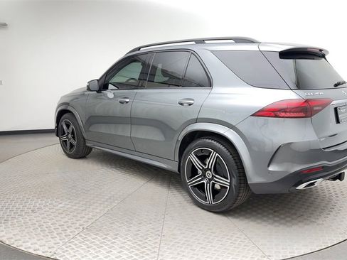 Used 2025 Mercedes-Benz GLE 450 4MATIC image 4