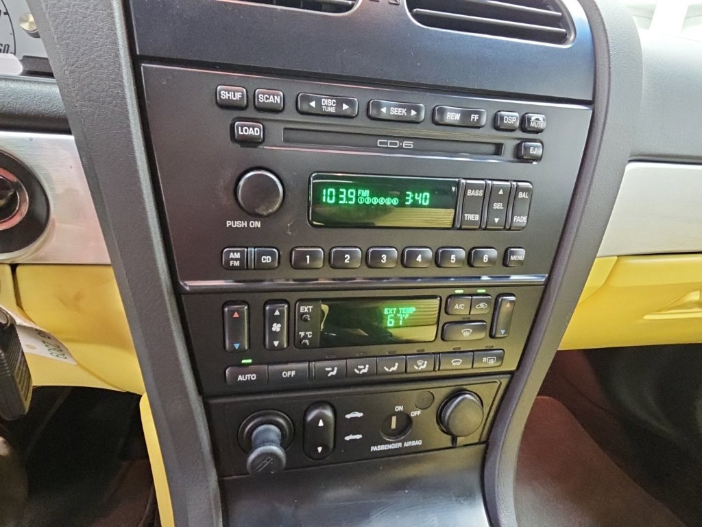 Used 2002 Ford Thunderbird RWD image 13