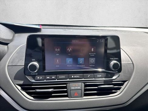 Used 2023 Nissan Altima 2.5 S FWD image 18