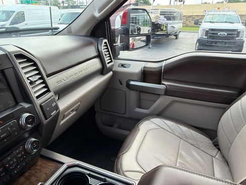 Used 2019 Ford F450 Limited AWD/4WD image 28