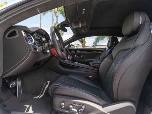 Used 2023 Bentley Continental GT V8 AWD/4WD image 12