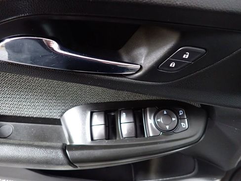Used 2021 Chevrolet TrailBlazer LS AWD/4WD image 19