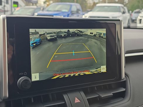 New 2025 Toyota RAV4 XLE image 30