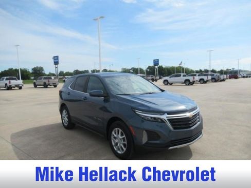Used 2024 Chevrolet Equinox LT w/ LPO, Floor Liner Package FWD image 1
