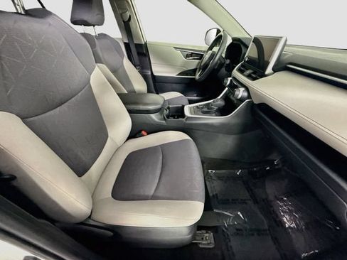 Certified 2023 Toyota RAV4 XLE w/ Convenience Package AWD/4WD image 30