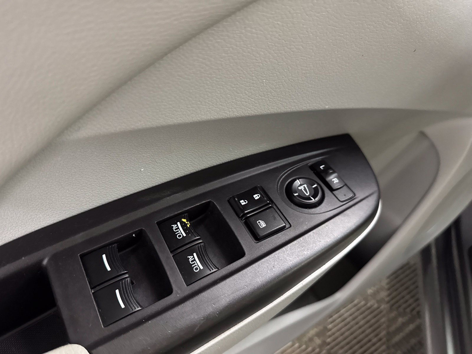 Used 2017 Acura RDX w/ Technology Package AWD/4WD image 23