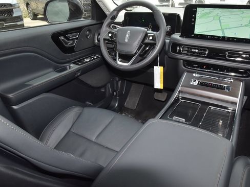 New 2026 Lincoln Aviator Reserve w/ Jet Appearance Package RWD image 16