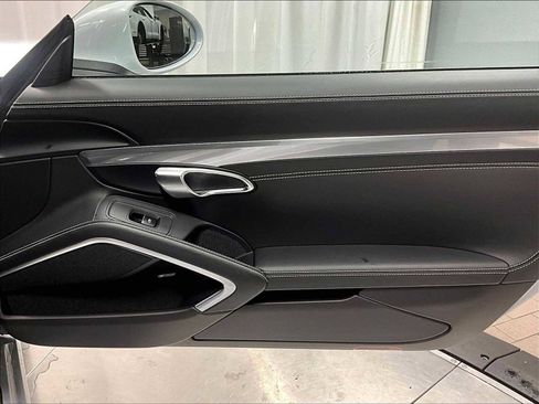 Used 2024 Porsche 718 Cayman image 26