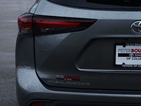 Used 2025 Toyota Highlander XLE image 22