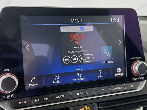 Used 2023 Nissan Altima 2.5 SV FWD image 24