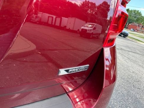 Used 2017 Chevrolet Equinox Premier w/ Enhanced Convenience Package FWD image 24