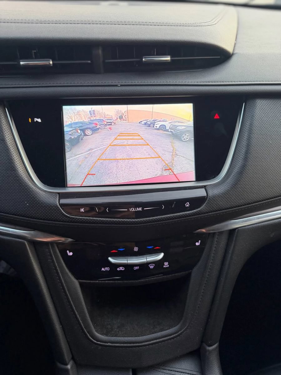 Used 2017 Cadillac XT5 Luxury w/ Driver Awareness Package FWD image 14