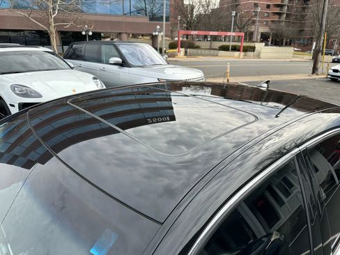 Used 2016 Lexus LS 460 AWD w/ Comfort Package image 23