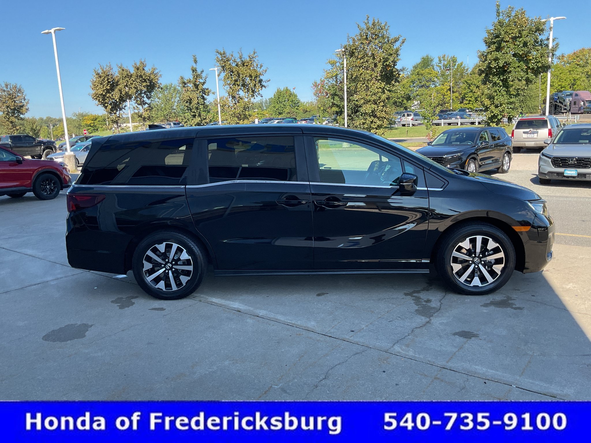 Used 2026 Honda Odyssey EX-L image 6